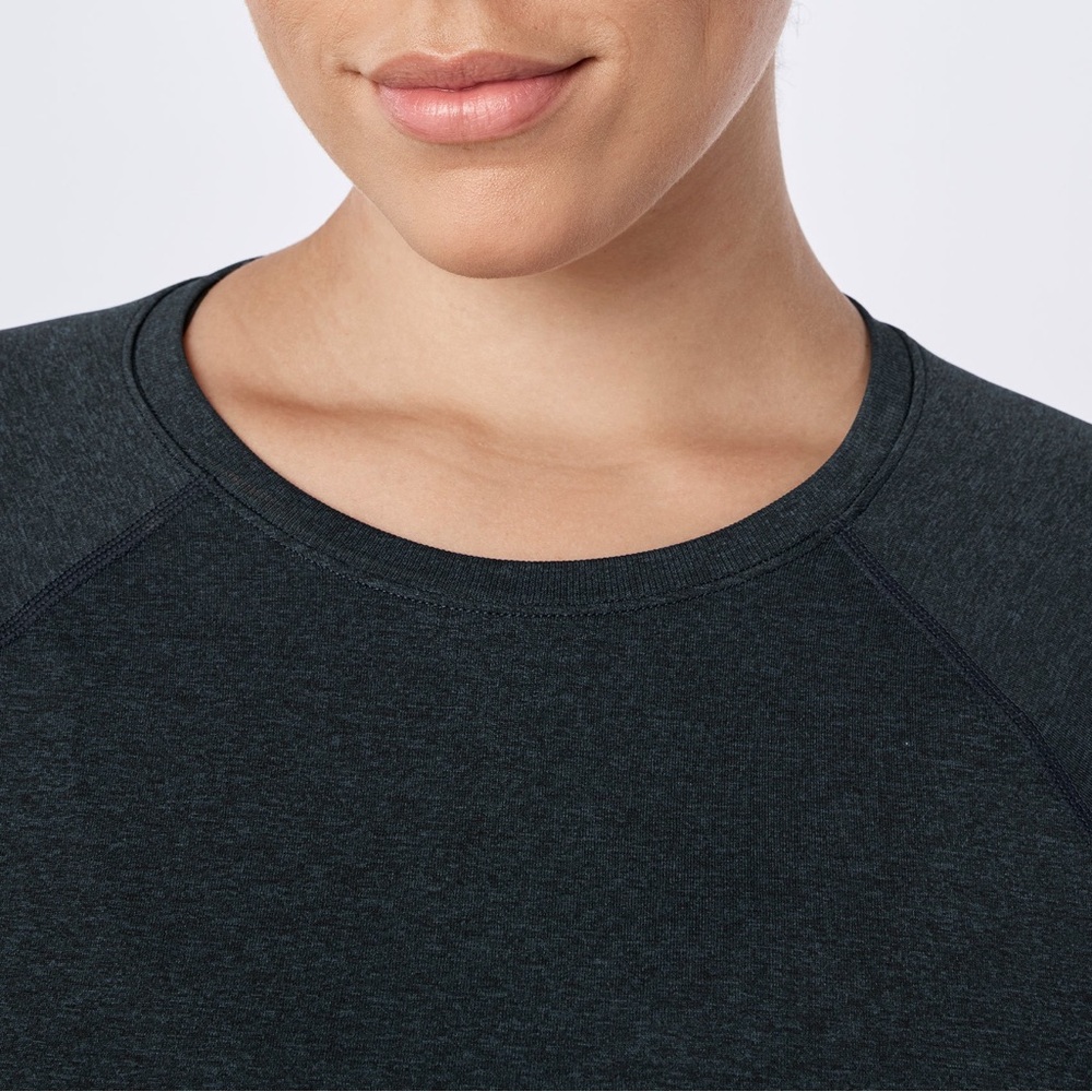 Figs Women's Long Sleeve Tee in Black - Picture 3 of 8